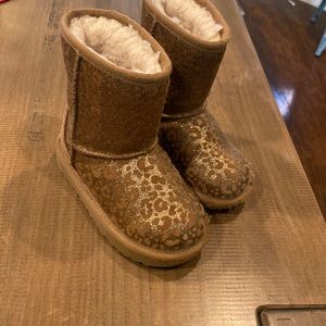 Uggs Toddler size 10